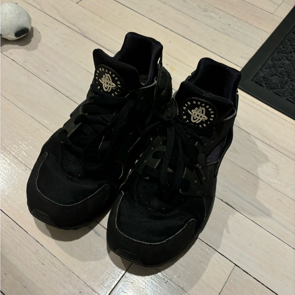 Nike air huarache women’s 7.5